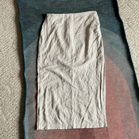 Hunter & Brown Coastal Striped Cream Linen Pencil Skirt - Picture 5 of 8